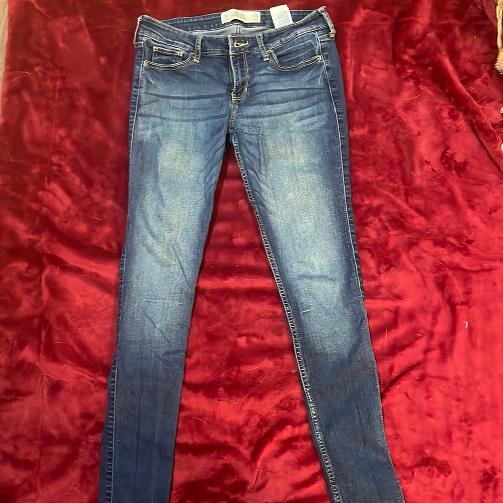 Hollister super skinny jeans, size 7